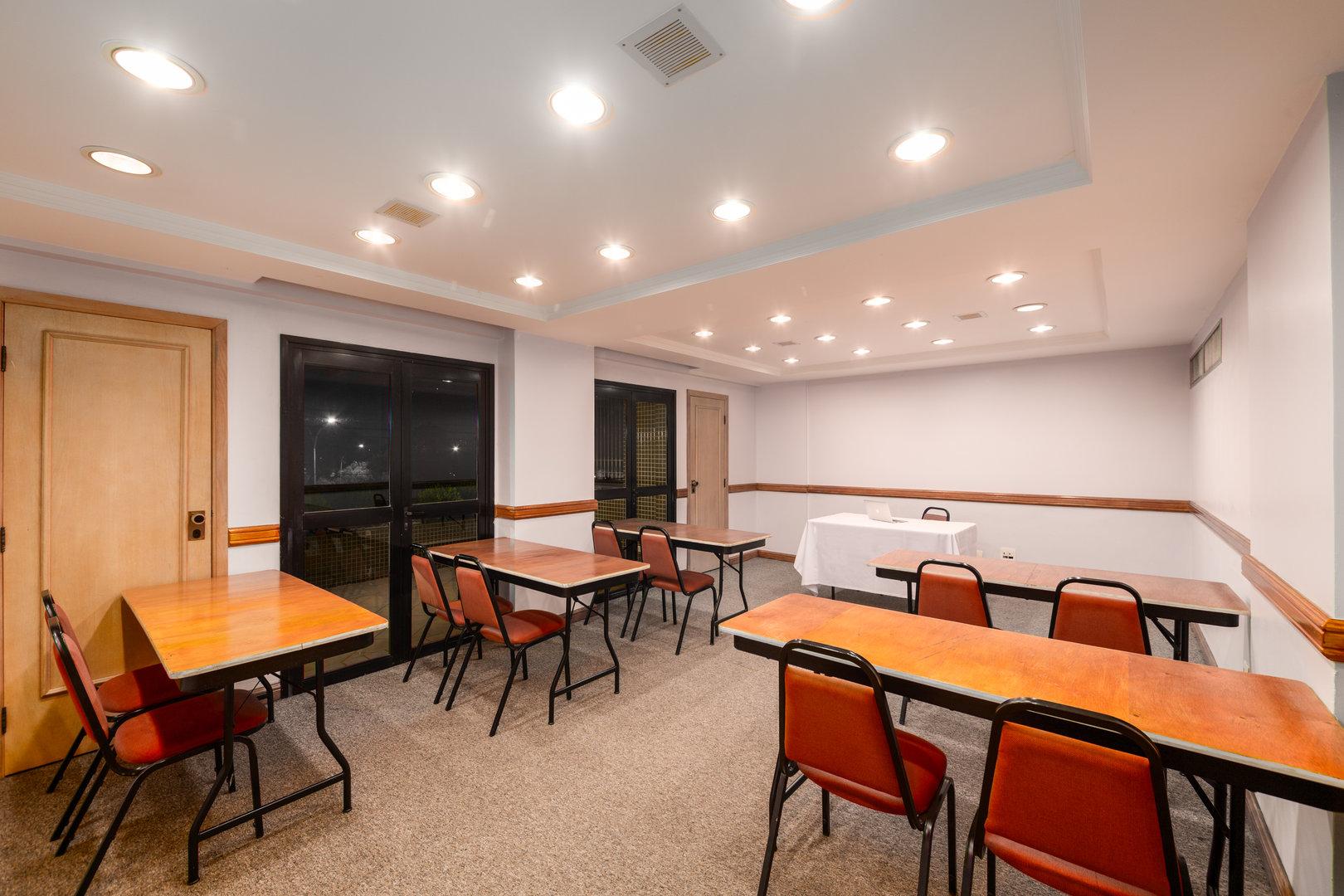 Rede Andrade Vernon Curitiba Exterior photo